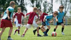 足球运动助力小孩长高？真相究竟如何