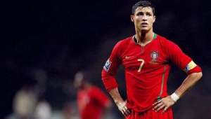 罗纳尔多可以当足球队吗