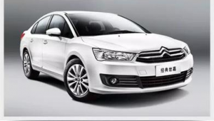 万合足球是成都的吗