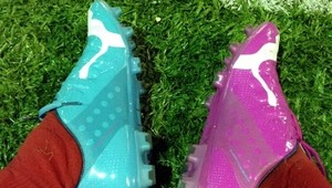 足球哪款更好踢人的鞋底