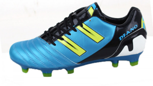 足球鞋前面是否有缝线?探究足球鞋这一细节设计