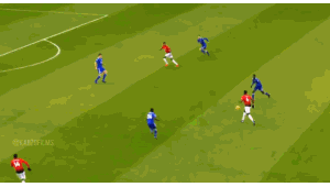 现在他们正在踢足球吗？探寻足球场上的热血与激情