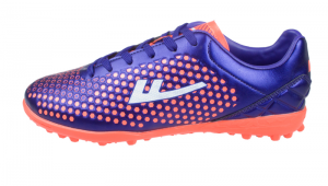 踢足球最好用的球鞋是哪款