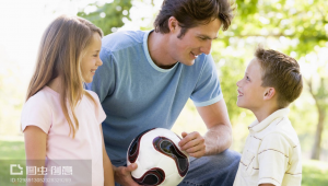 23 多岁男生还能尽情踢足球吗？探索足球场上的无限可能