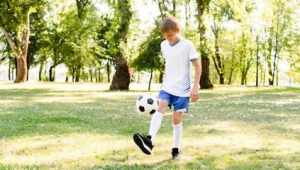 广州一人好去处：寻觅能尽情踢足球的场地攻略