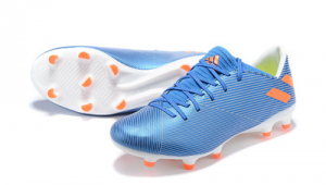 嫩妹子足球鞋哪款较好穿，这些款式或许能给你答案