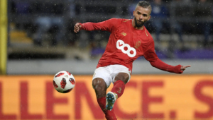 自由足球冈萨雷斯是否适合担任LIB位置？