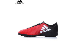 彪马阿迪足球鞋推荐，哪款能在球场上助你一臂之力？