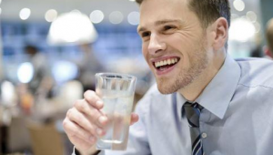 踢足球会导致睾丸扭转吗？一文带你了解运动与睾丸健康