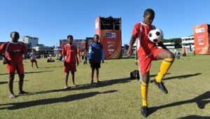 南非人是否热衷踢足球?探寻这片土地上的足球热情