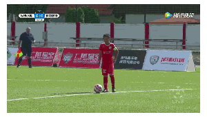 足球中场开球能否直接射门?规则与实际情况解析