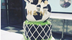 足球蛋糕大人能吃吗?关于这款独特蛋糕食用人群的疑问