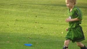 外国足球输了会被杀？背后真相与极端现象深度剖析