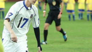 蔡徐坤喜欢实况足球吗