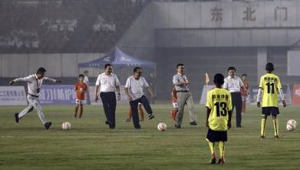 湖南熊倪还管足球吗