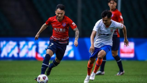 足球俱乐部讨要薪水是否合法?这一问题引关注