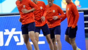 足球训练：球员每天都要到俱乐部进行训练吗