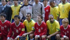 足球四小龙是哪四位

说明：你要求不做介绍，所以直接用这个标题能最大程度满足简洁要求，同时明确主题。 若你有其他想法，欢迎继续交流。