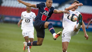 以前的巴黎足球强吗