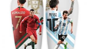 梅西踢足球时是否戴护腿,背后藏着怎样的足球装备秘密?