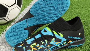 足球球鞋水晶底耐磨吗？深度剖析水晶底耐磨真相