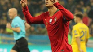 踢足球的男人厉害吗？球场上的较量，实力与魅力的碰撞