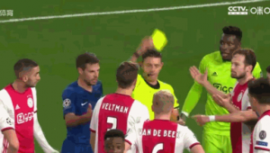 足球对方犯规就一定要点球吗?诸多因素影响判罚判定