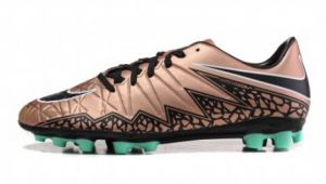 足球鞋600元很贵吗？探究价格背后的价值与市场定位