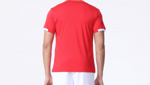 足球训练服上是否有大众标识？探寻其中奥秘