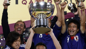 足球决赛不碰奖杯吗?究竟为何会出现这样的情况?