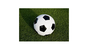 足球加气孔泄气是否有用探究