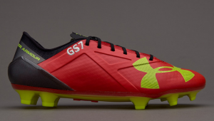 哪里能买到安德玛足球鞋 全方位购买渠道大揭秘