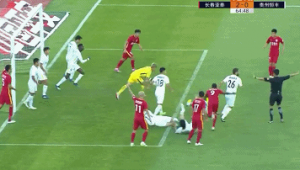 足球回传球能否被拦截：赛场风云下的关键探讨