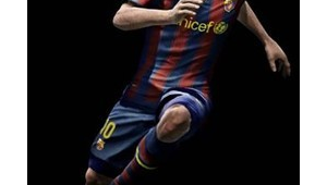 女生玩足球游戏，推荐用手柄吗