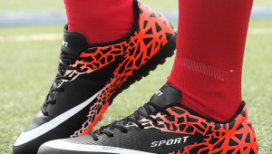 足球聚氨酯外皮防水吗？探究其防水性能与对足球使用的影响