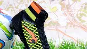 防水耐磨足球推荐，这些品牌不容错过