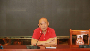 足球队队员敢于拼搏吗