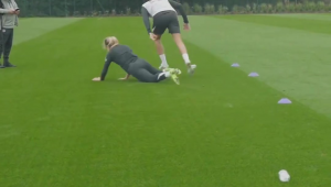 朝鲜足球员买不起水吗？背后真相或颠覆你的认知