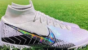 耐克新足球球鞋推荐哪款