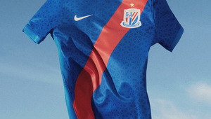 Nike足球棉服能否水洗？了解这款棉服的清洗方式及注意事项