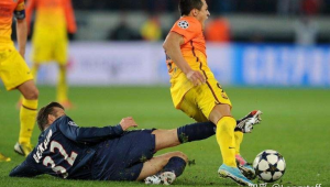 足球射门踢到自己是否算犯规，这些情况你要知道