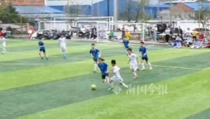 足球圆圆的像螺蛳吗？一场关于形状认知的足球趣思