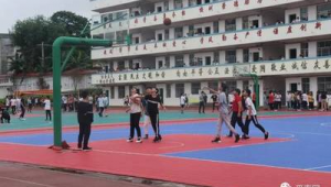 平南大将是否有足球场,这里能找到答案