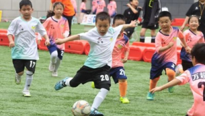 冬天踢足球是否需要隔汗巾？答案在这里！