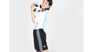 女生穿足球衣当泳衣可行吗？探索别样夏日水上穿搭可能