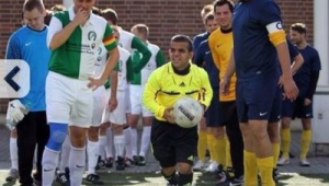 身高不高能否当足球裁判？这一问题引发思考