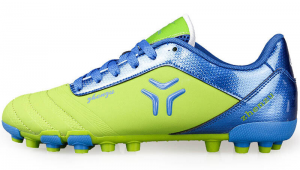 买哪双足球鞋好看又耐穿？全方位对比助你挑到心仪款