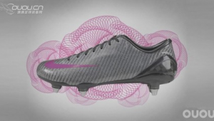 耐克阿迪足球鞋含碳板款式大揭秘