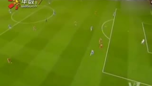 足球点球空门竟不进？背后原因令人深思，赛场意外频发！