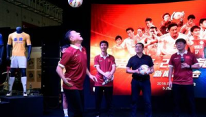 中国是否存在专业花式足球表演？探寻其现状与发展